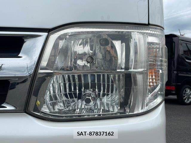 Toyota HIACE VAN 2010-10 7226209-21