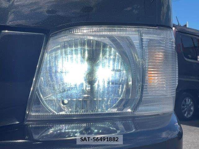 Toyota HIACE VAN 2008-01 7226200-12