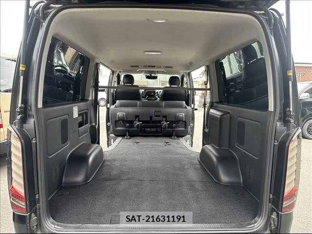Toyota HIACE VAN 2017-01 7226219-19