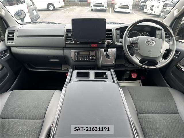 Toyota HIACE VAN 2017-01 7226219-3