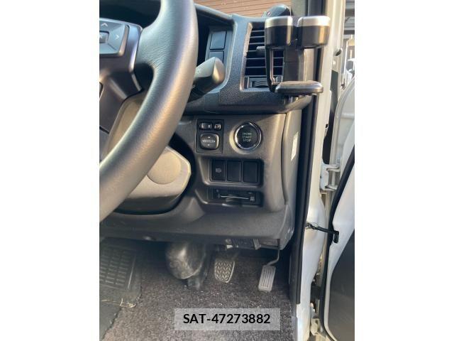 Toyota HIACE VAN 2020-09 7226239-14