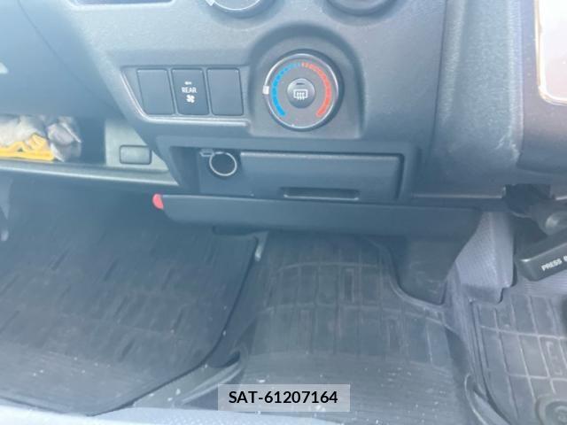 Toyota HIACE VAN 2016-09 7226217-21