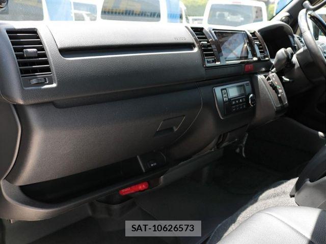 Toyota HIACE VAN 2021-01 7226240-16