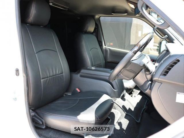 Toyota HIACE VAN 2021-01 7226240-17