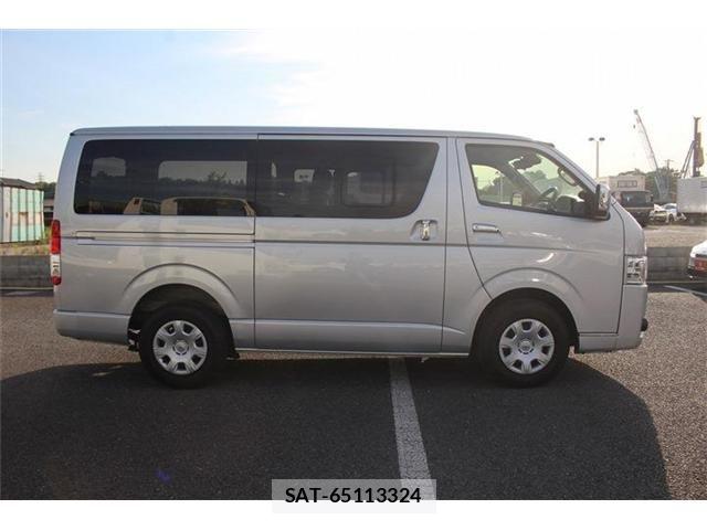 Toyota HIACE VAN 2021-03 7226243-9