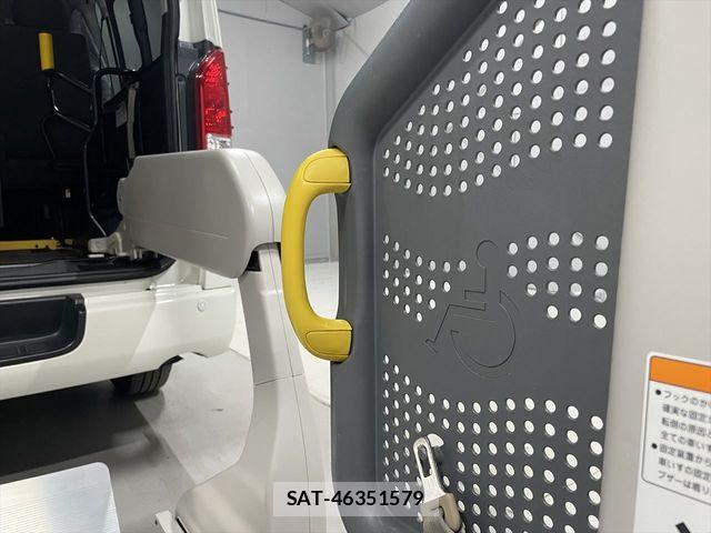Toyota HIACE VAN 2020-03 7226236-10