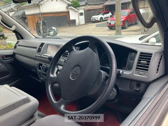 Toyota HIACE VAN 2004-09 7226201-7