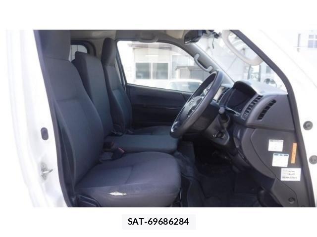 Toyota HIACE VAN 2019-09 7226230-9