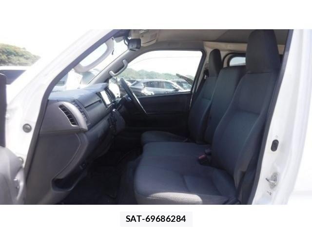 Toyota HIACE VAN 2019-09 7226230-13