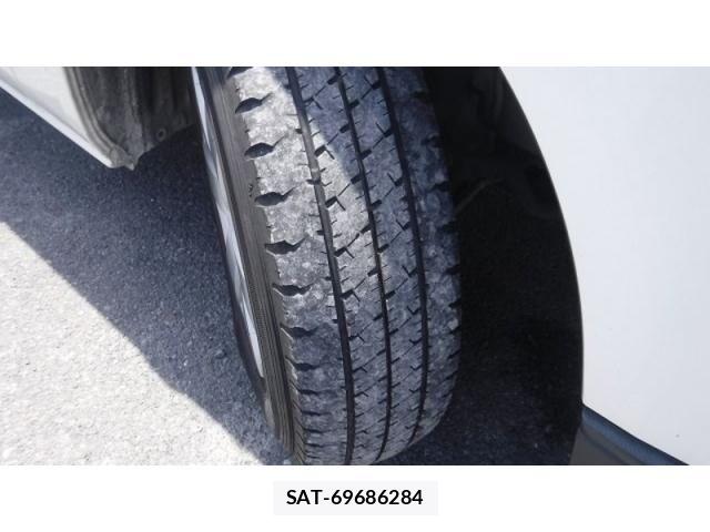 Toyota HIACE VAN 2019-09 7226230-24