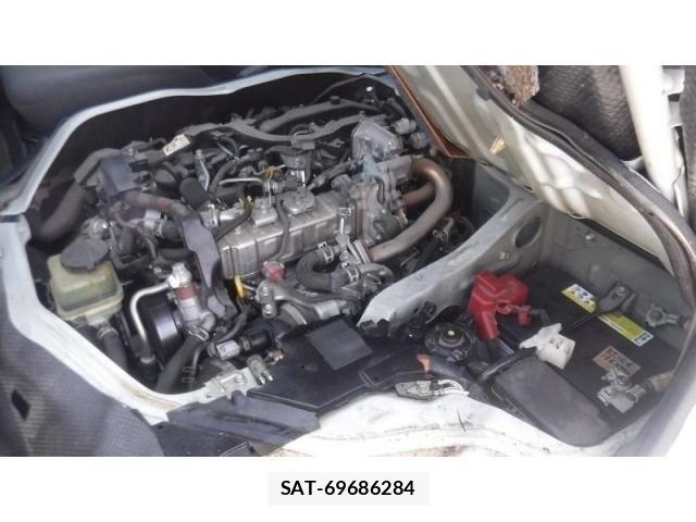 Toyota HIACE VAN 2019-09 7226230-28