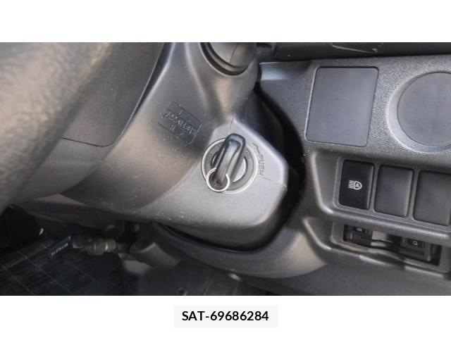 Toyota HIACE VAN 2019-09 7226230-29