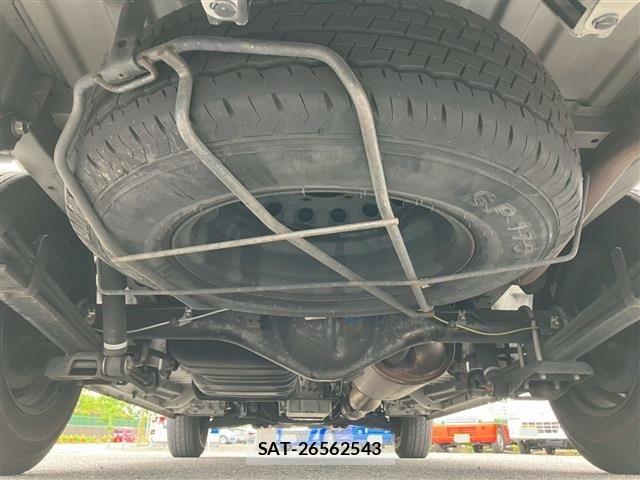 Toyota HIACE VAN 2014-04 7226214-24