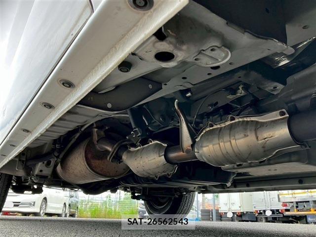 Toyota HIACE VAN 2014-04 7226214-25