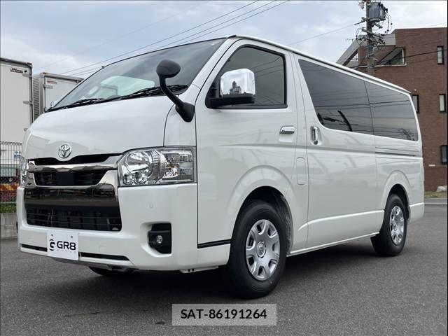 Toyota HIACE VAN 2026-03 7226276-11