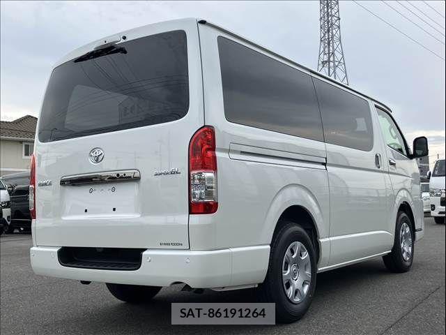 Toyota HIACE VAN 2026-03 7226276-14