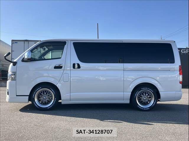 Toyota HIACE VAN 2025-08 7226273-13