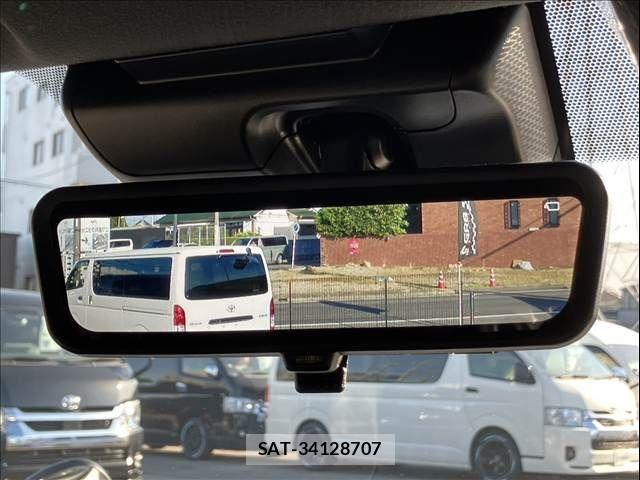 Toyota HIACE VAN 2025-08 7226273-16