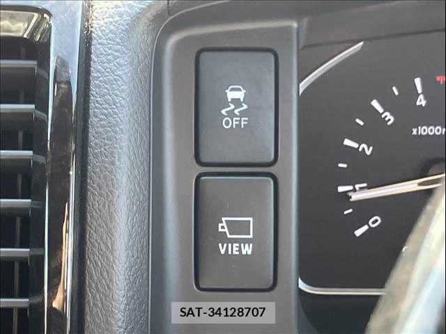 Toyota HIACE VAN 2025-08 7226273-18
