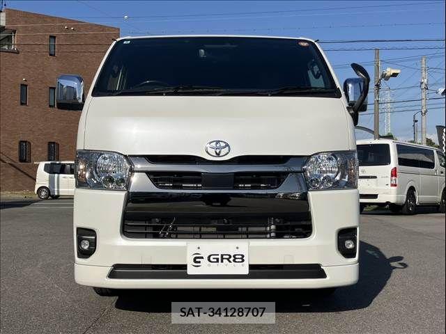 Toyota HIACE VAN 2025-08 7226273-1