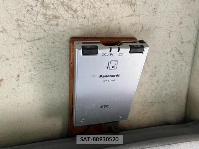 Toyota HIACE VAN 2000-10 7226197-24