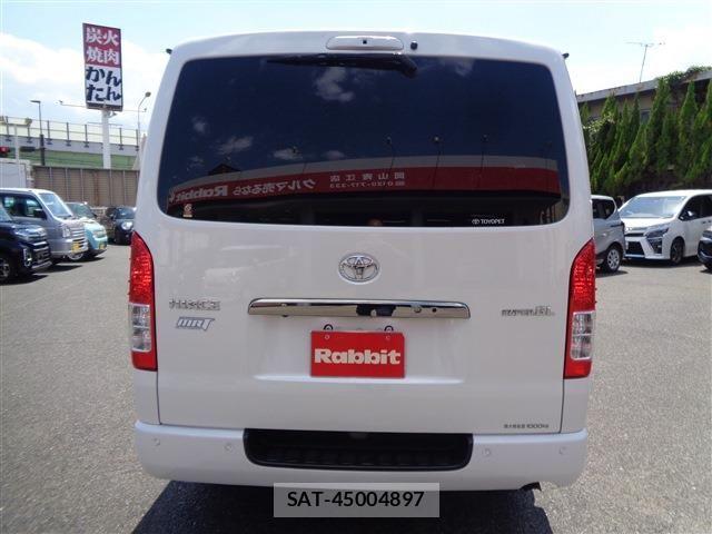 Toyota HIACE VAN 2021-05 7226245-11