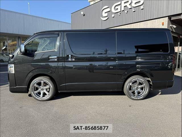 Toyota HIACE VAN 2023-10 7226263-13
