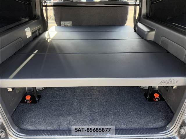 Toyota HIACE VAN 2023-10 7226263-19