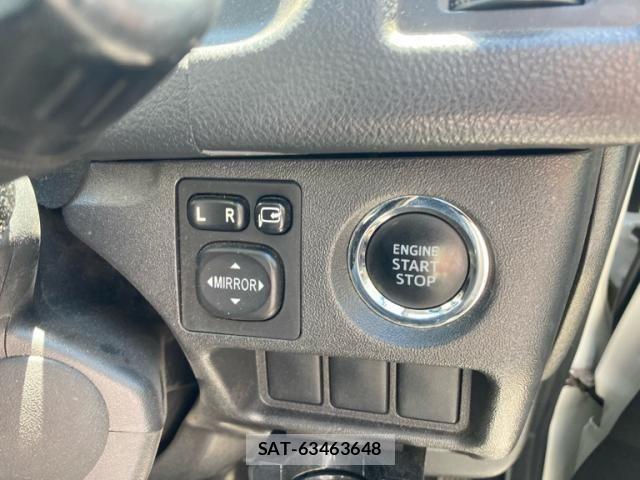 Toyota HIACE VAN 2017-06 7218177-14