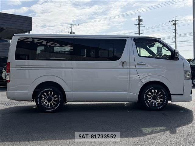 Toyota HIACE VAN 2023-02 7226262-12