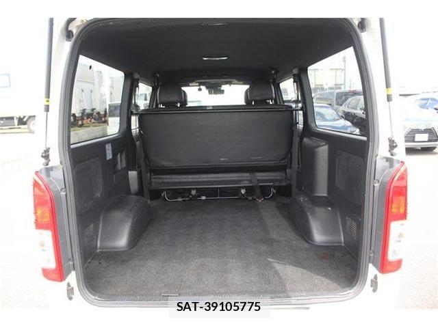 Toyota HIACE VAN 2022-04 7226256-17
