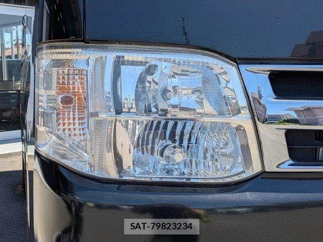Toyota HIACE VAN 2011-09 7226208-21