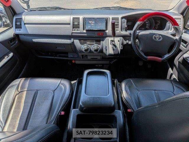 Toyota HIACE VAN 2011-09 7226208-2