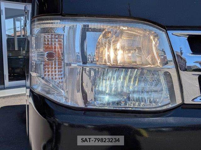 Toyota HIACE VAN 2011-09 7226208-29