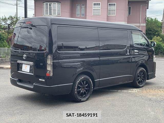 Toyota HIACE VAN 2008-12 7226207-17