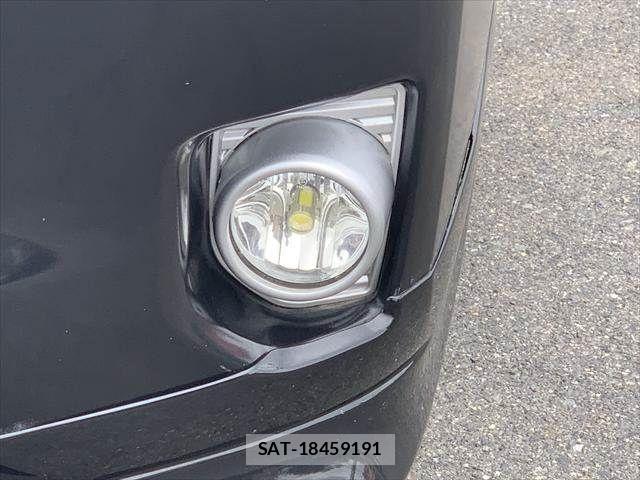 Toyota HIACE VAN 2008-12 7226207-23