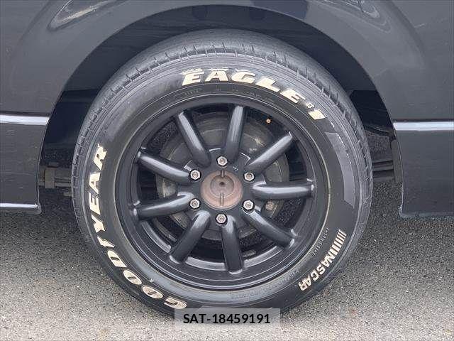 Toyota HIACE VAN 2008-12 7226207-28