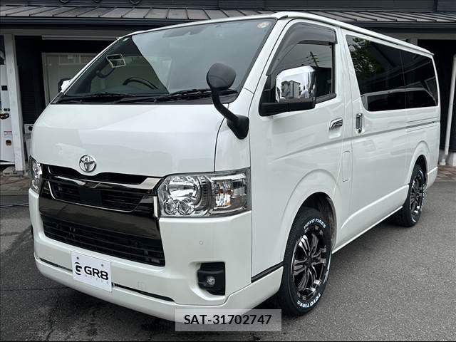 Toyota HIACE VAN 2023-11 7226266-11