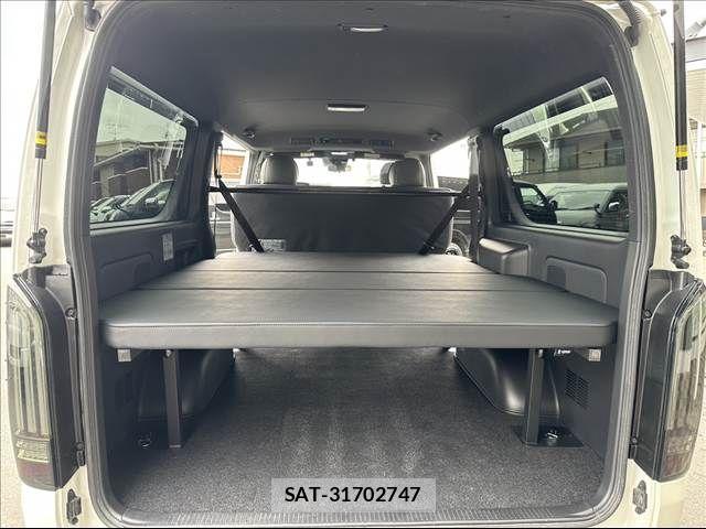 Toyota HIACE VAN 2023-11 7226266-19