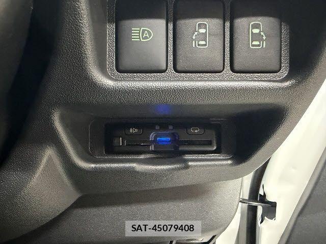 Toyota HIACE VAN 2026-01 7226274-13
