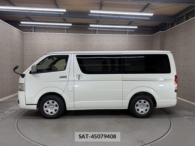Toyota HIACE VAN 2026-01 7226274-4