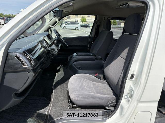 Toyota HIACE VAN 2011-11 7226206-12