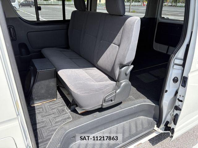 Toyota HIACE VAN 2011-11 7226206-13