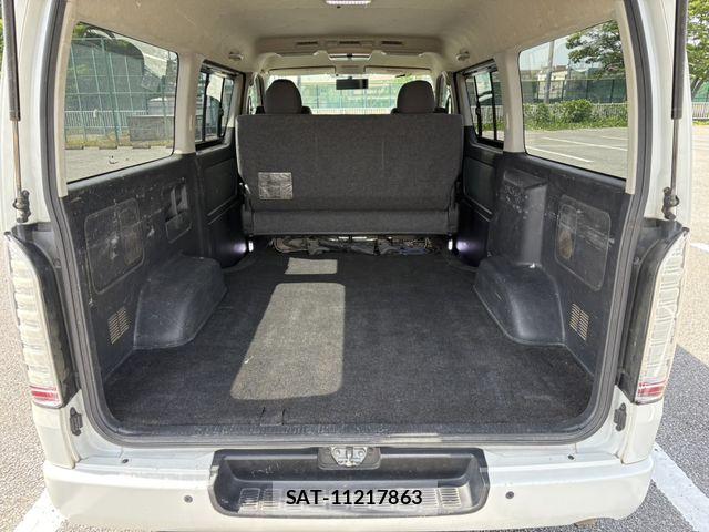 Toyota HIACE VAN 2011-11 7226206-15