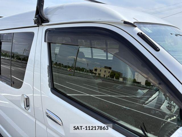 Toyota HIACE VAN 2011-11 7226206-17