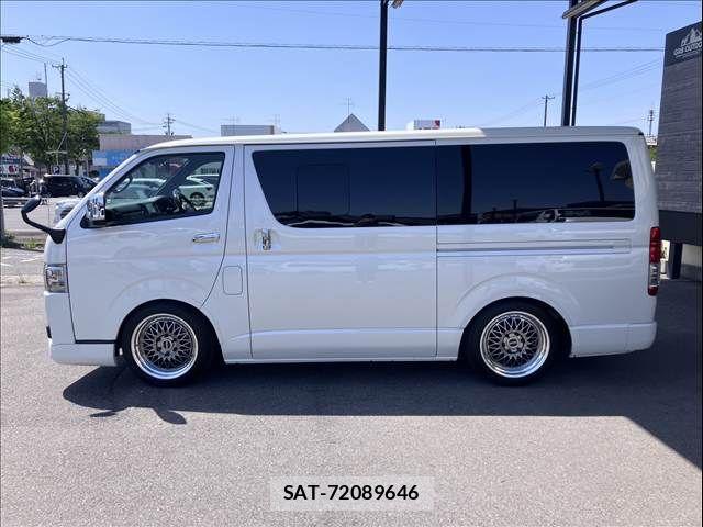 Toyota HIACE VAN 2022-12 7226259-13