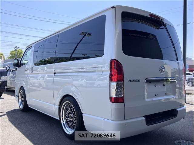 Toyota HIACE VAN 2022-12 7226259-15