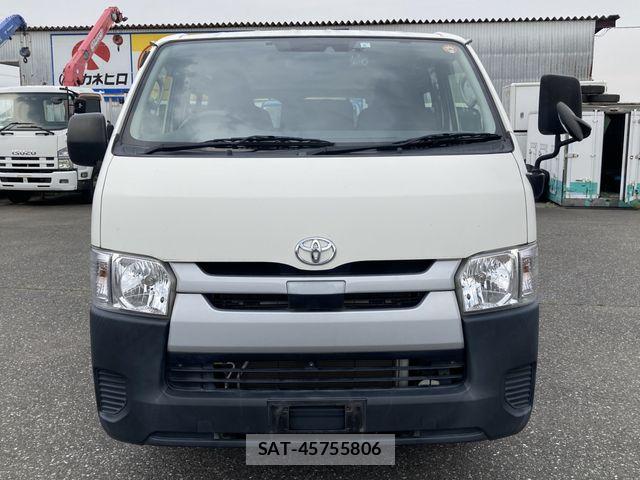 Toyota HIACE VAN 2019-06 7226229-20