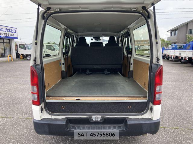 Toyota HIACE VAN 2019-06 7226229-8