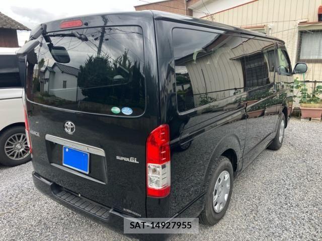 Toyota HIACE VAN 2017-06 7226221-3